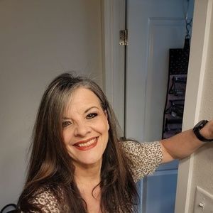 Meet your Posher, Joanna